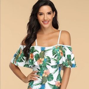 🏝 Tropical Theme Swimsuit 🍍 “new”